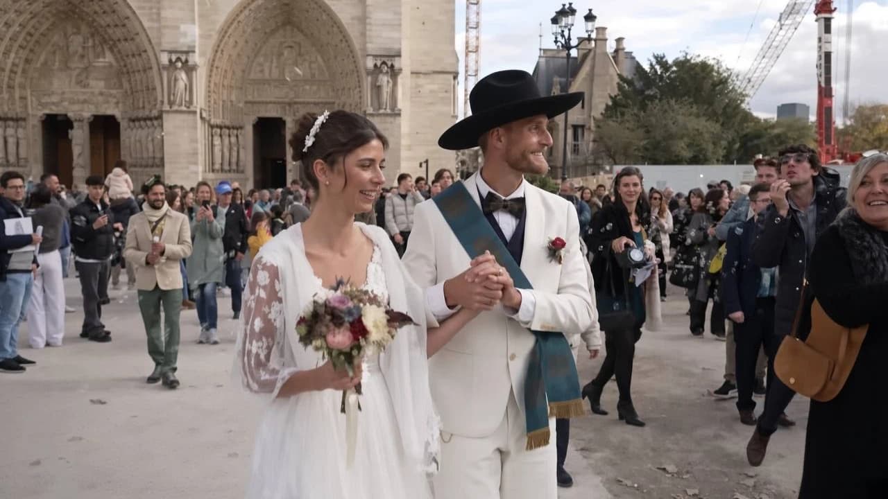 Un carpintero de Notre Dame vive un sueño único al casarse en la catedral